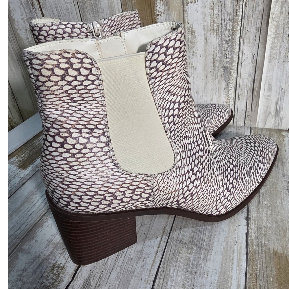 The Limited Kiki Snakeskin Textured Ankle Boots Cream Brown Block Heel Size 7.5M - Picture 9 of 10